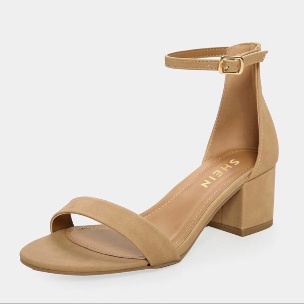 Open toe low block heel sandals